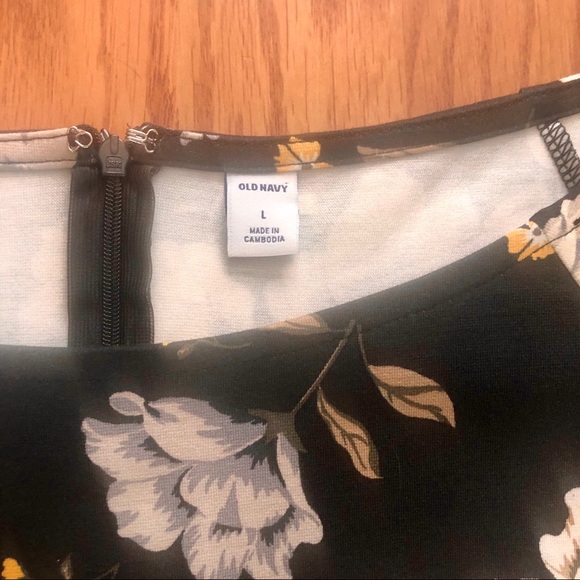 Floral Gray White Yellow Fitted Fall Sheath Dress - Picture 3 of 5